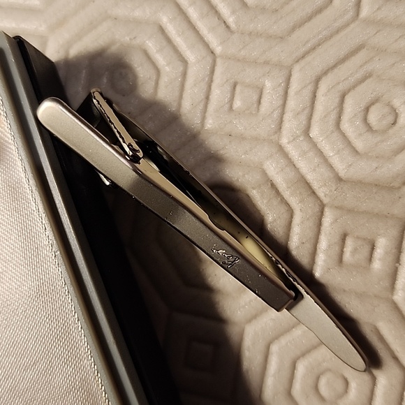 Vintage Kenzo Tie Clip - Picture 5 of 6